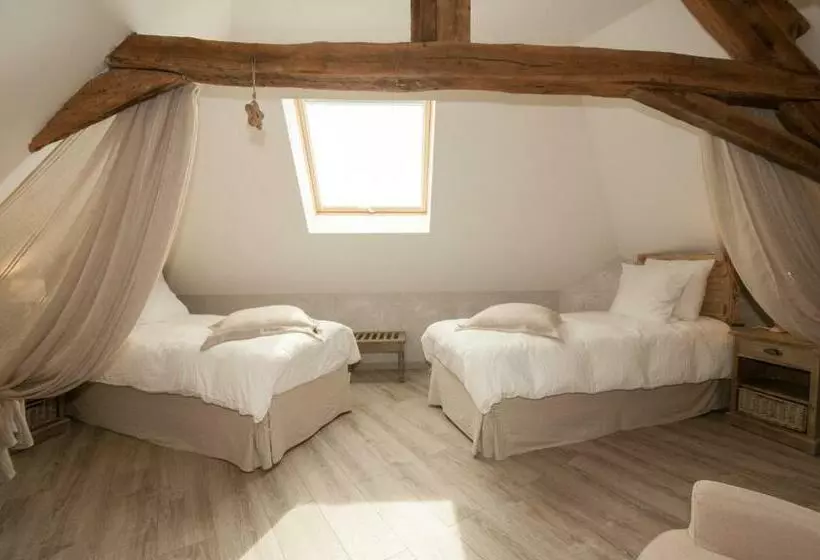 ベッドアンドブレックファースト Le Logis Aux Bulles