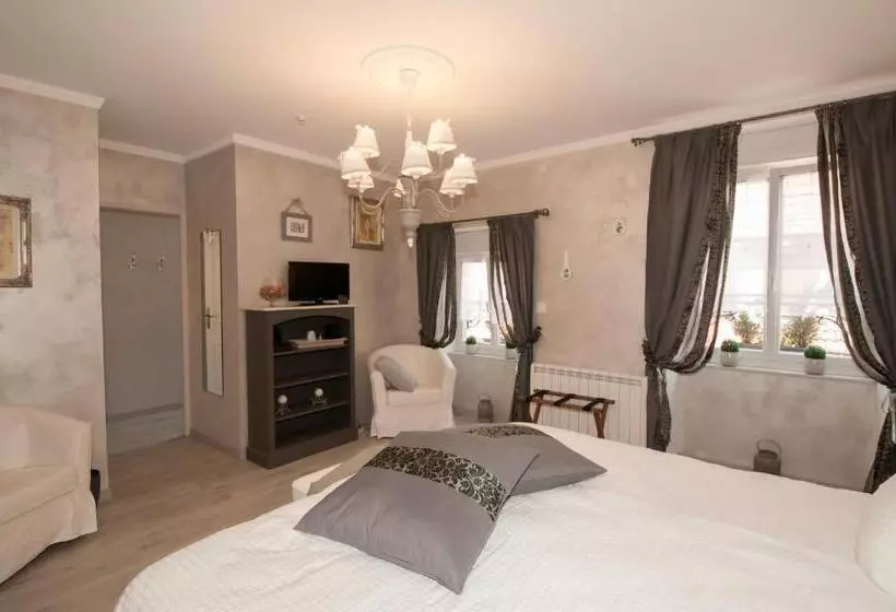 ベッドアンドブレックファースト Le Logis Aux Bulles