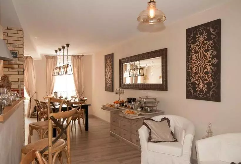 ベッドアンドブレックファースト Le Logis Aux Bulles