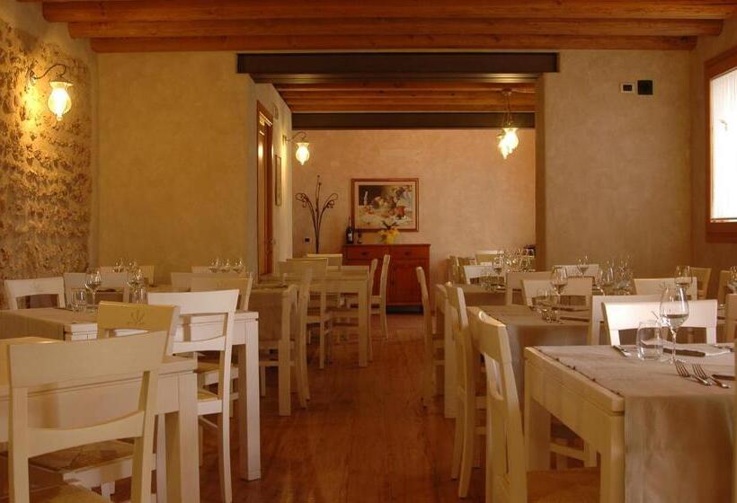 فندق Agriturismo La Paterna