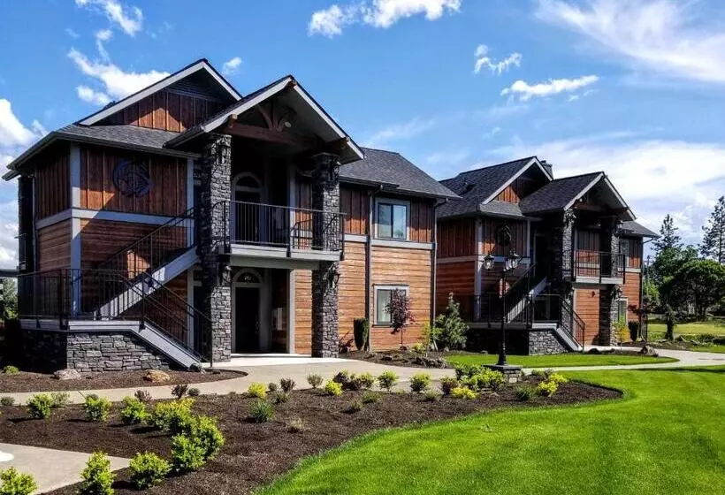 Hotelli Resort At Eagle Point Golf Club Lodging