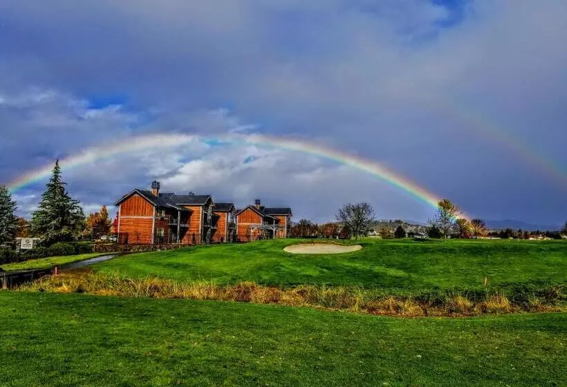 Hotelli Resort At Eagle Point Golf Club Lodging