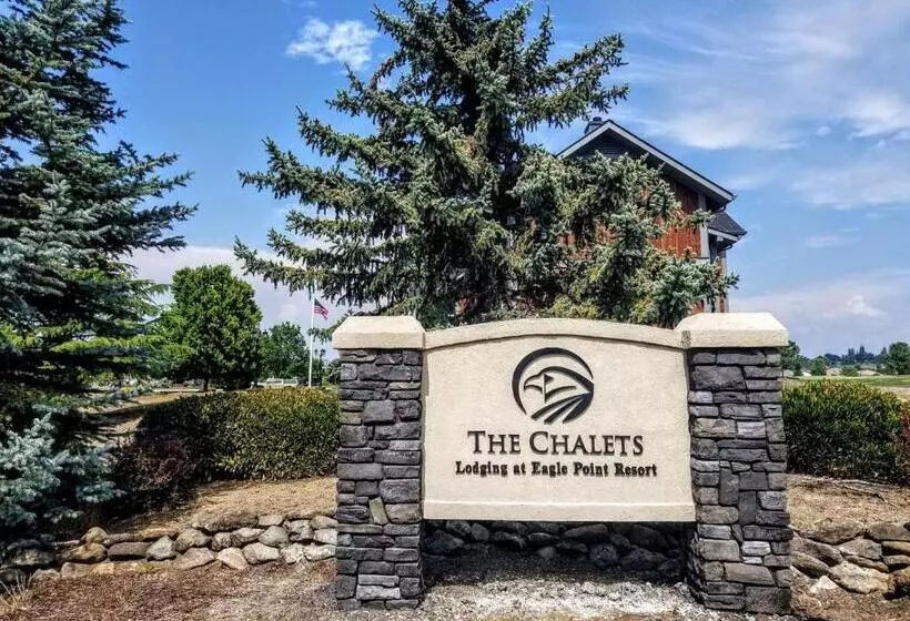 Hotelli Resort At Eagle Point Golf Club Lodging