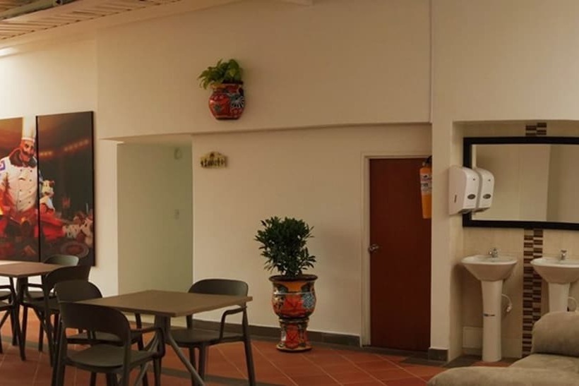 Отель Santa Monica