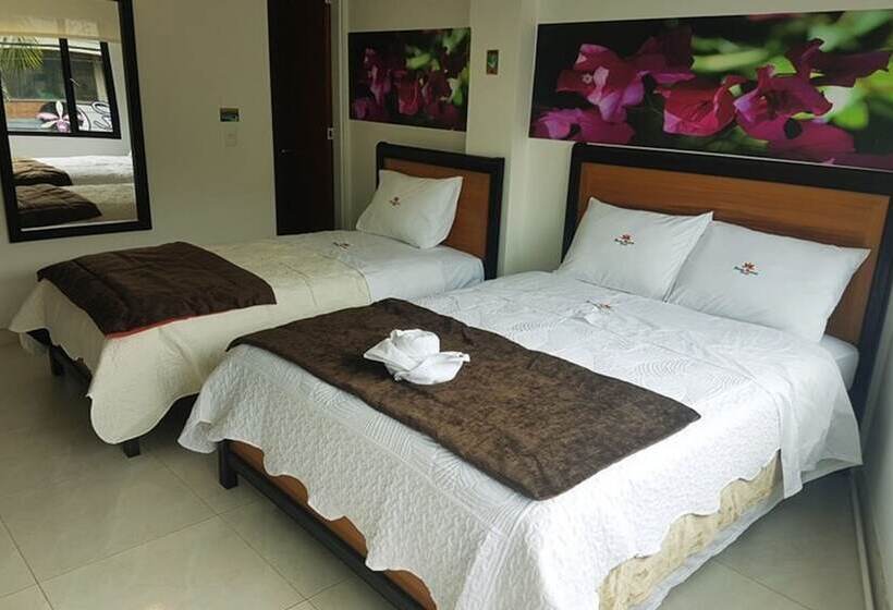 Отель Santa Monica