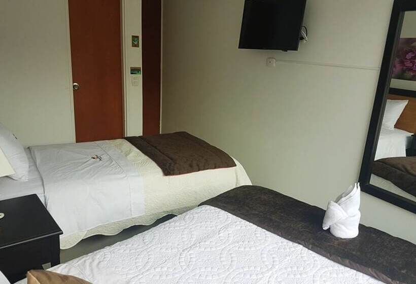 Отель Santa Monica