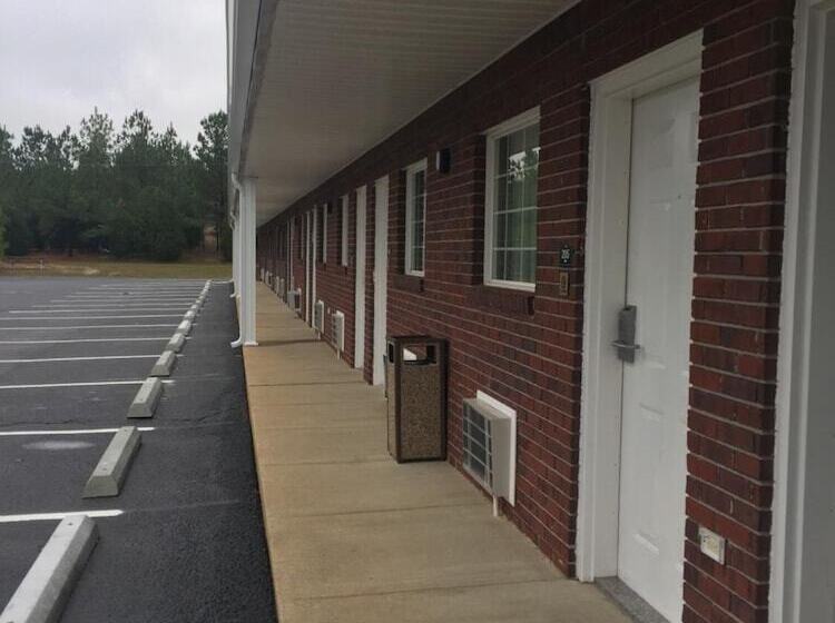 מוטל Deerfield Inn New Johnsonville