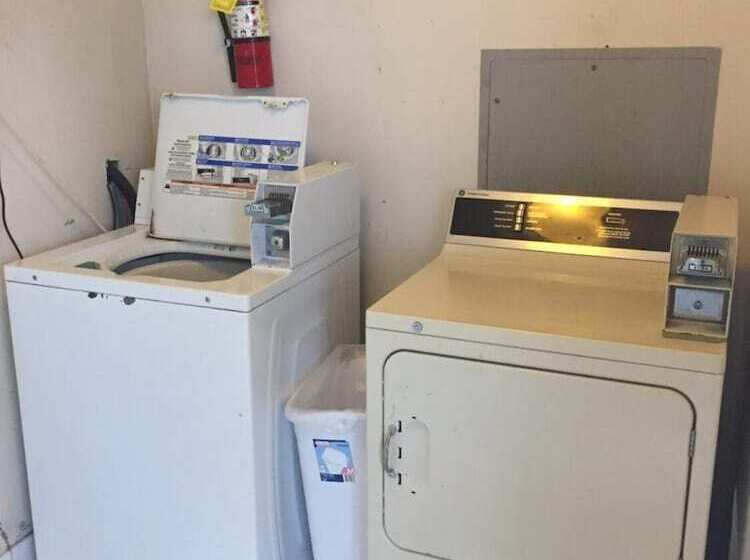 מוטל Deerfield Inn New Johnsonville