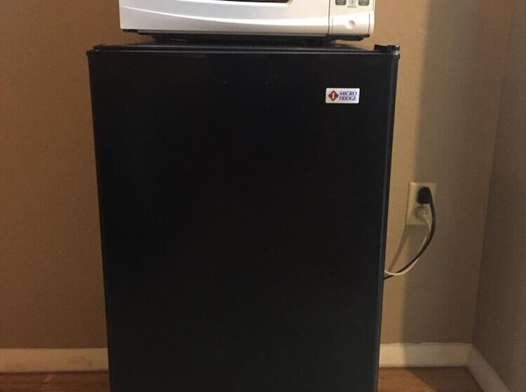 מוטל Deerfield Inn New Johnsonville