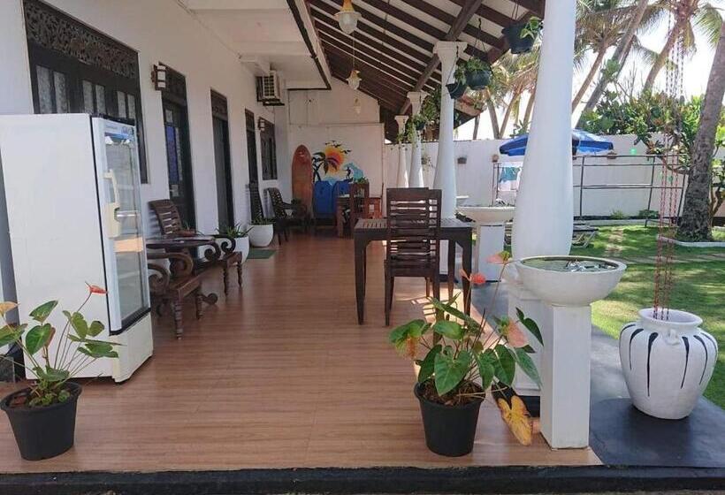 ペンション Ashen's Beach House