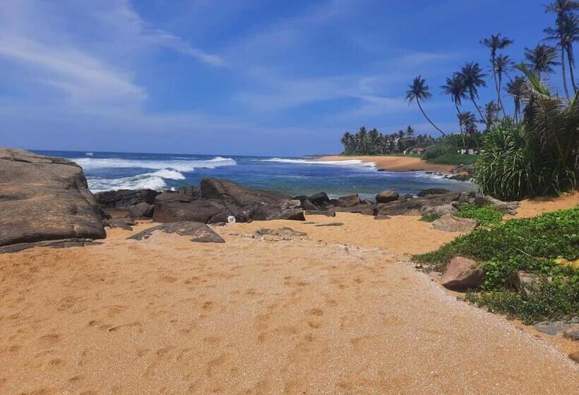 ペンション Ashen's Beach House