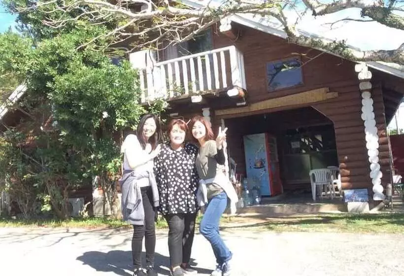 ペンション Guest House Long Island   Hostel