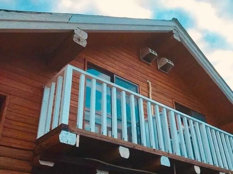 ペンション Guest House Long Island   Hostel