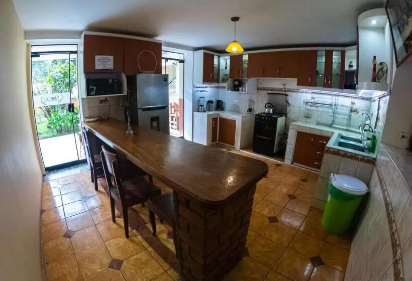 پانسیون Los Laureles