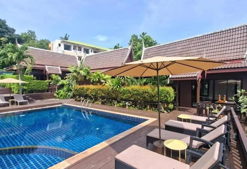 リゾートホテル Kaya Mani Villas