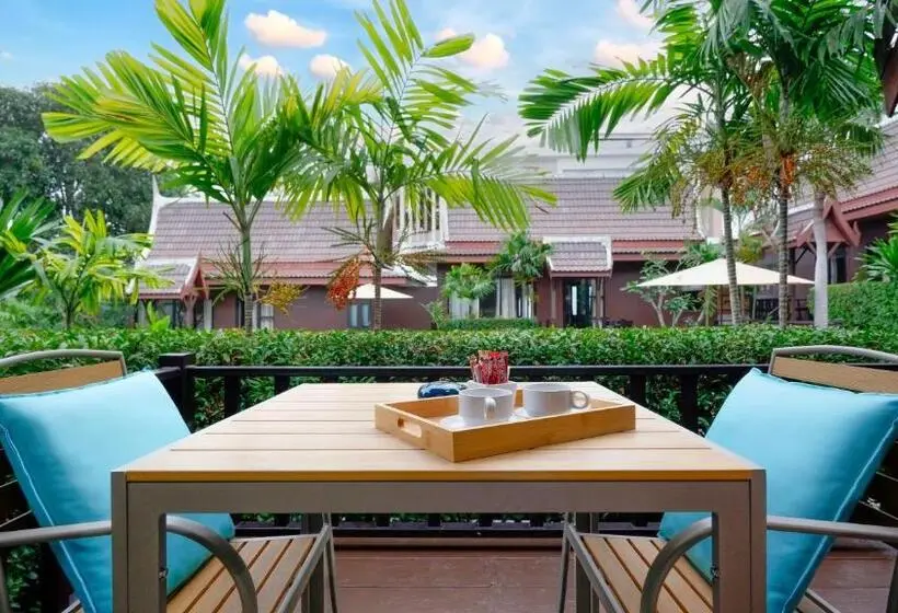 リゾートホテル Kaya Mani Villas