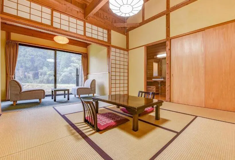 Hirayama Onsen Ryokan Kadoya