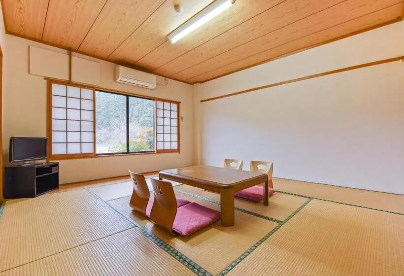 Hirayama Onsen Ryokan Kadoya
