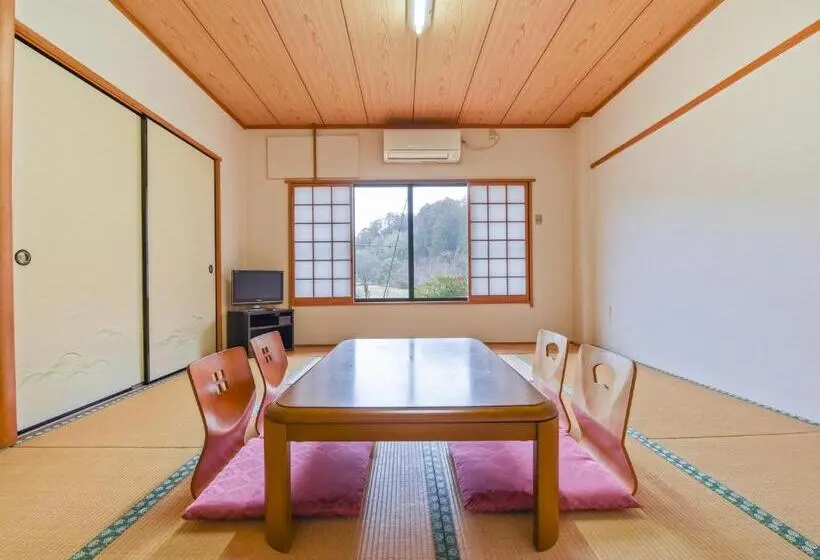 Hirayama Onsen Ryokan Kadoya