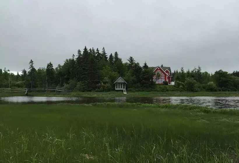 Retkeilymaja Little Shemogue Inn