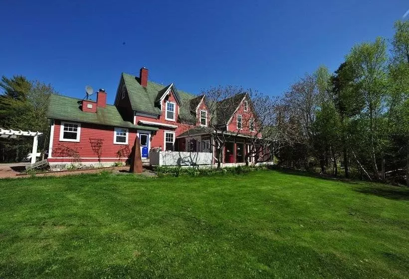 Retkeilymaja Little Shemogue Inn