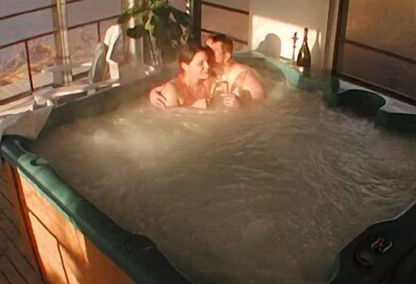 Retkeilymaja Little Shemogue Inn