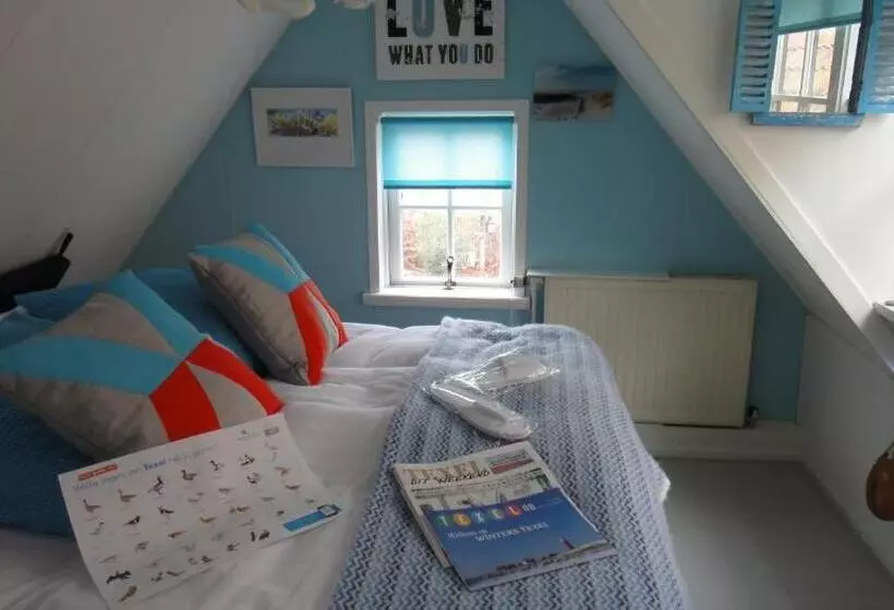 Aamiaismajoitus (B&B) Bed En Breakfast Kamers En Meer Het Spookhuis