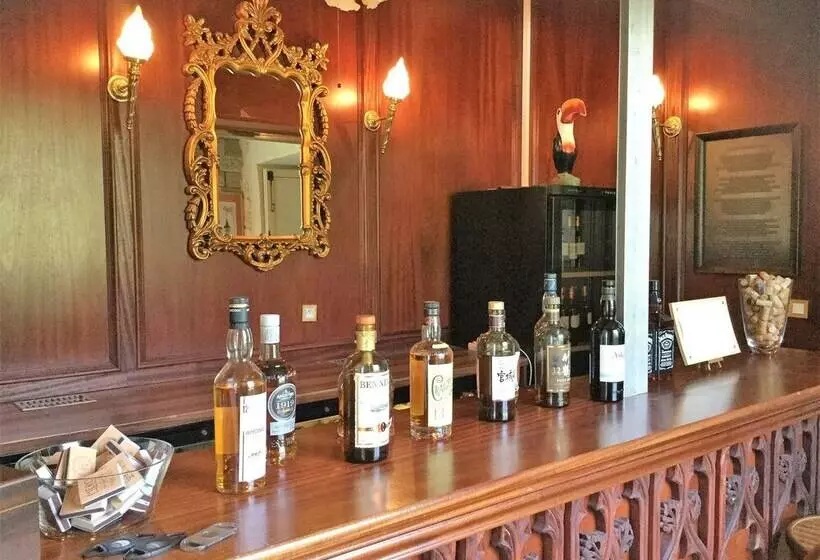 تختخواب و صبحانه Château De La Ligne