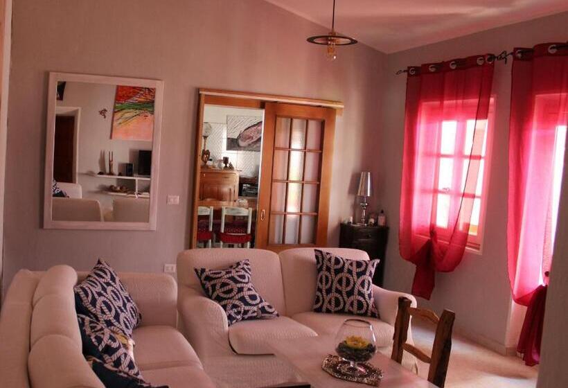 ベッドアンドブレックファースト Free Zone