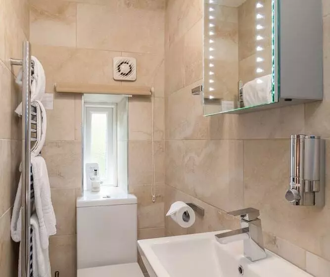 Aamiaismajoitus (B&B) Stilworth House