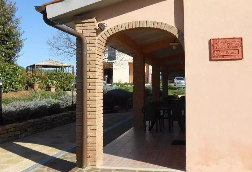 ホテル Agriturismo La Poiana