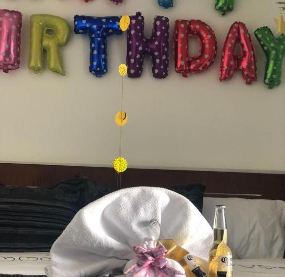 Отель Catama Inn