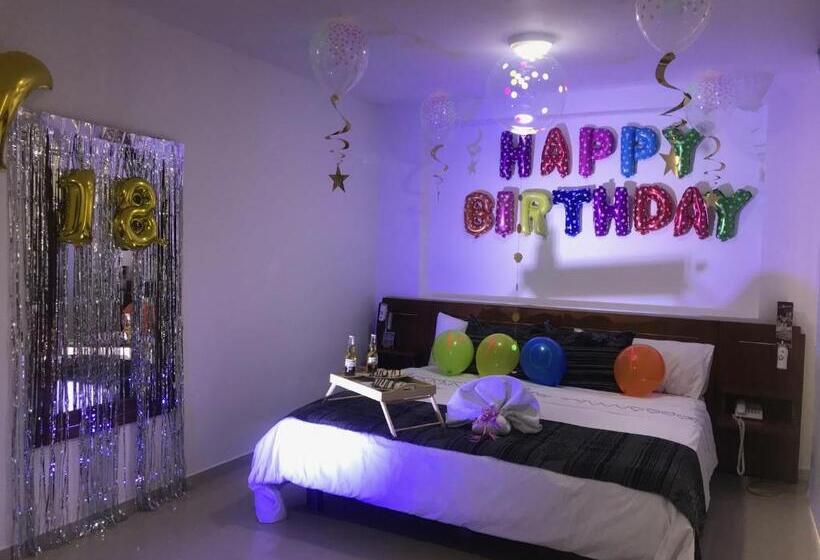 Отель Catama Inn