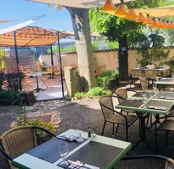 Hotelli L'auberge Des Collines