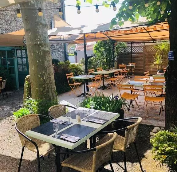 Hotelli L'auberge Des Collines