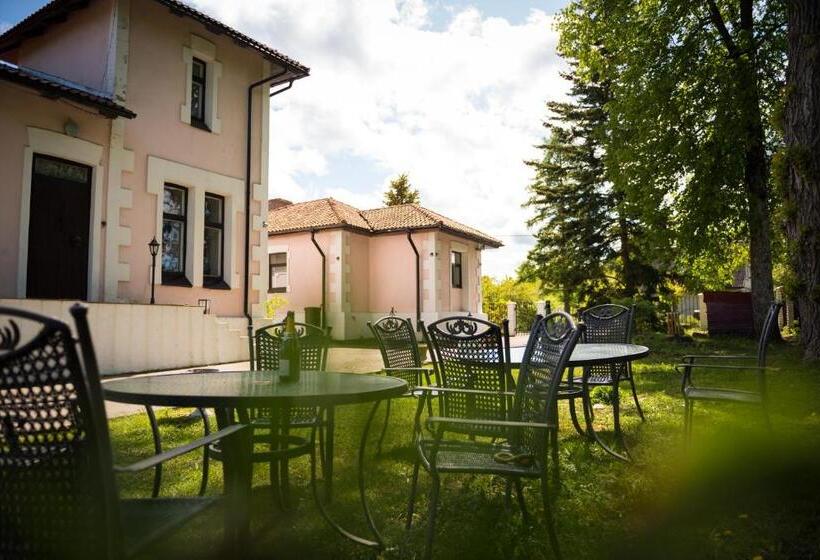 هتل Villa Meretare