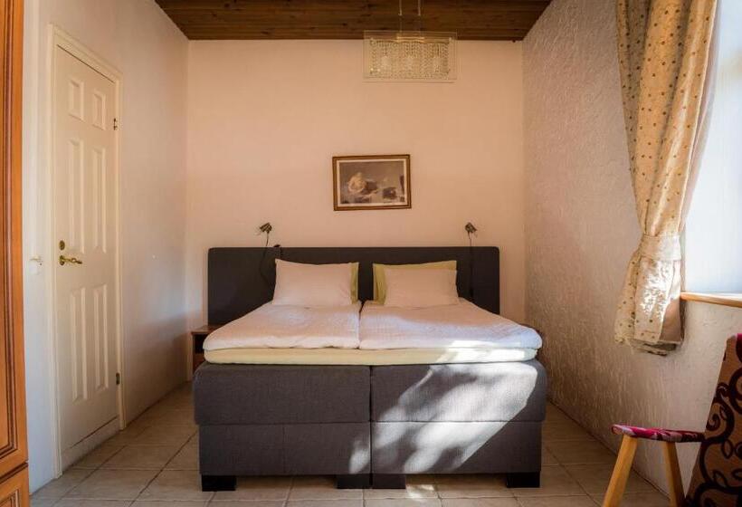 هتل Villa Meretare