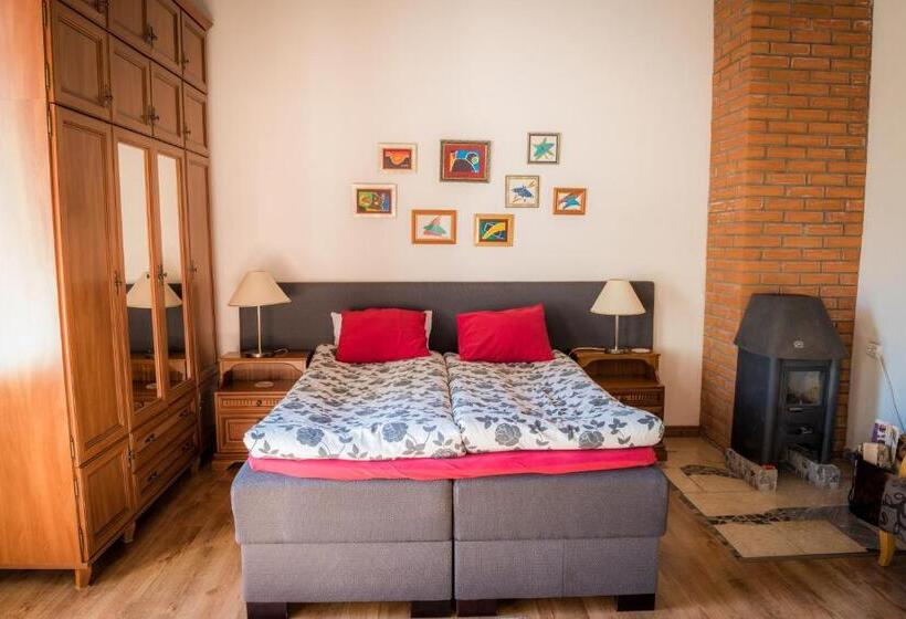 هتل Villa Meretare