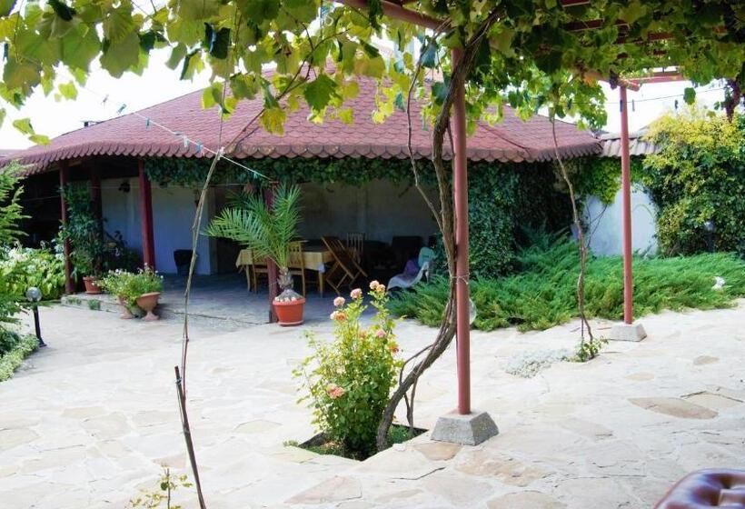 پانسیون Atanasovi House