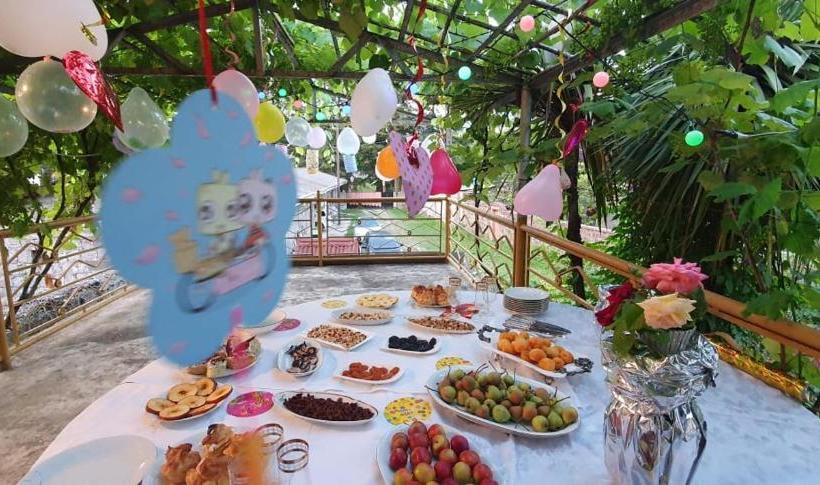 پانسیون Dato S Guesthouse