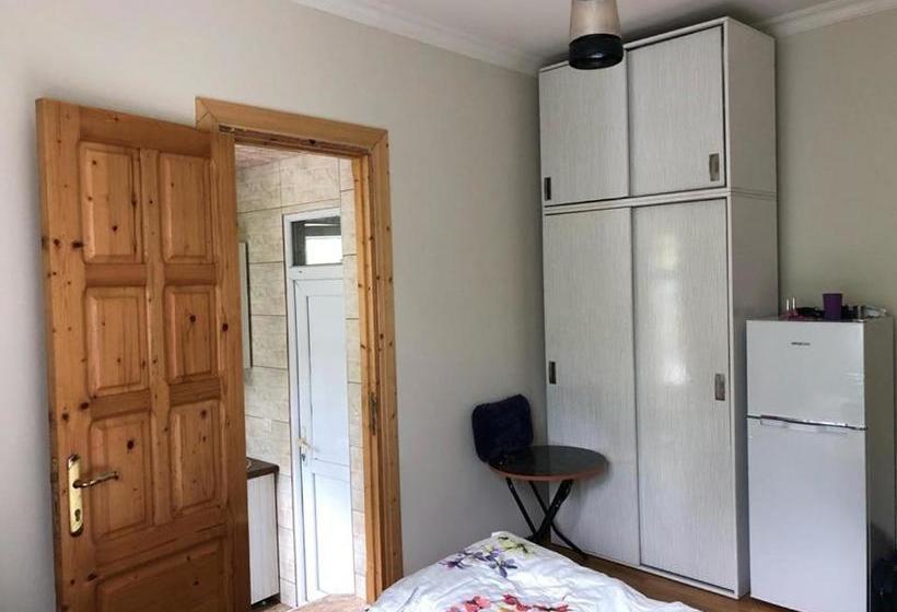 پانسیون Dato S Guesthouse