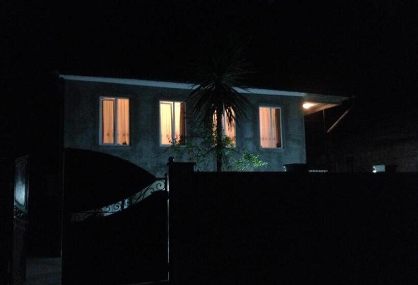 پانسیون Guest House Maxim