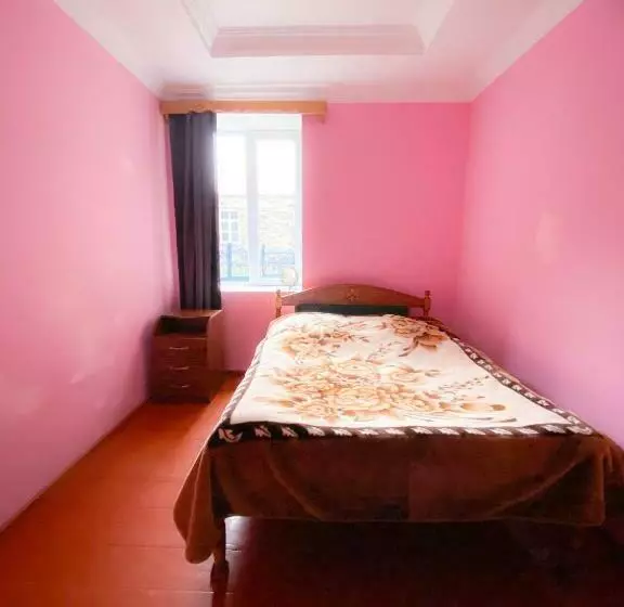 پانسیون Guesthouse Ailama