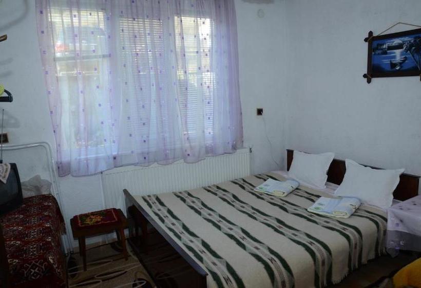 Pensjonat Kristal Guest House