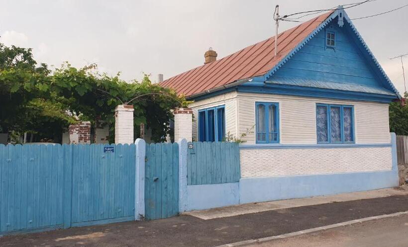 بنسيون La Lipoveni