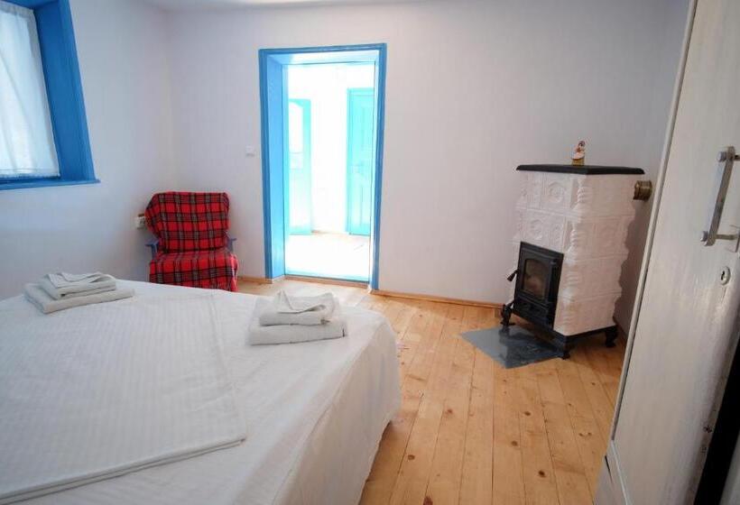 بنسيون La Lipoveni