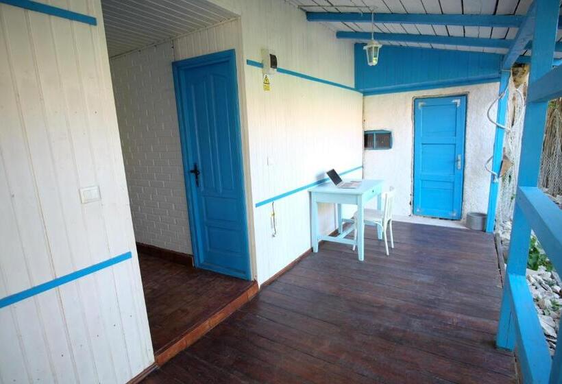 بنسيون La Lipoveni