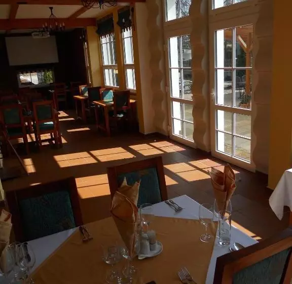 Majatalo Penzion Oáza