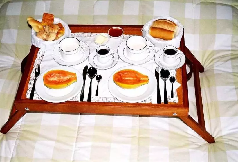 Majatalo Pousada Três Orelhas   Gonçalves Mg