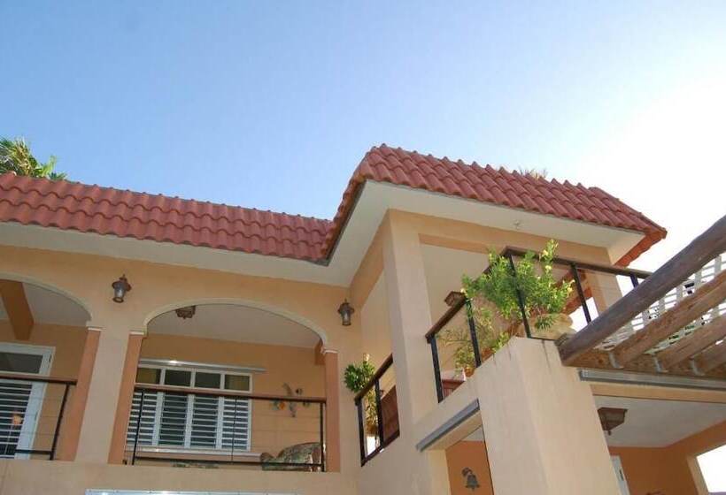پانسیون Villa Coral Guesthouse
